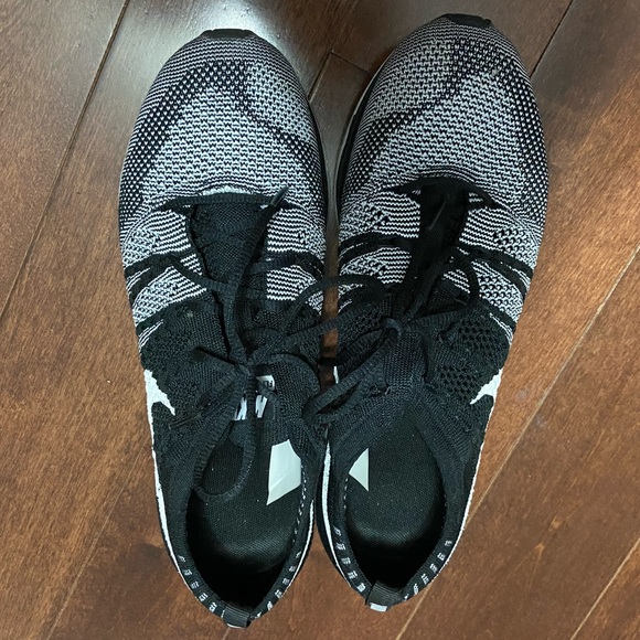 Flyknit Trainer “OREO” - Picture 4 of 4